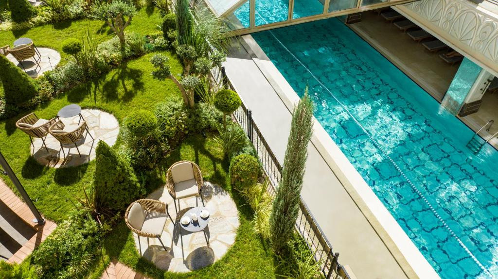 thumb 7