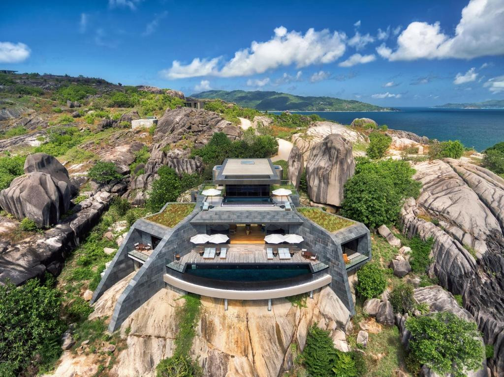 SIX SENSES ZIL PASYON