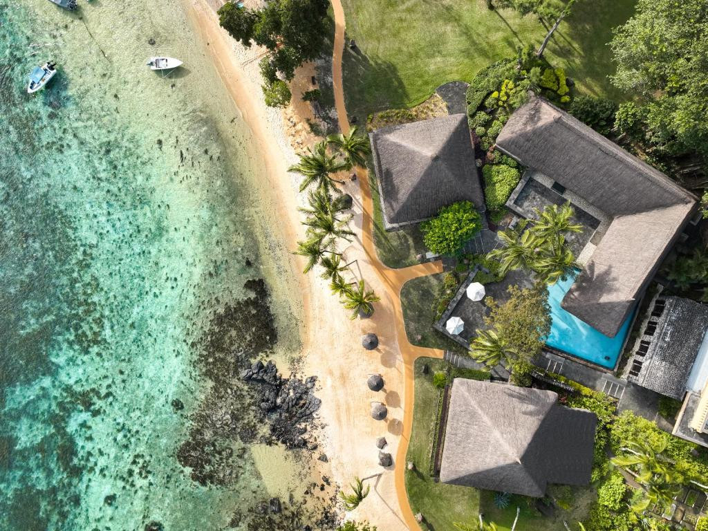 THE OBEROI BEACH RESORT