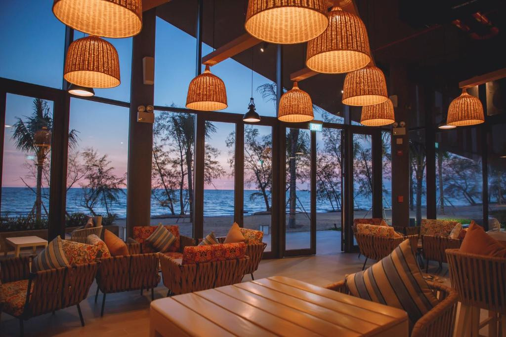 thumb 8
