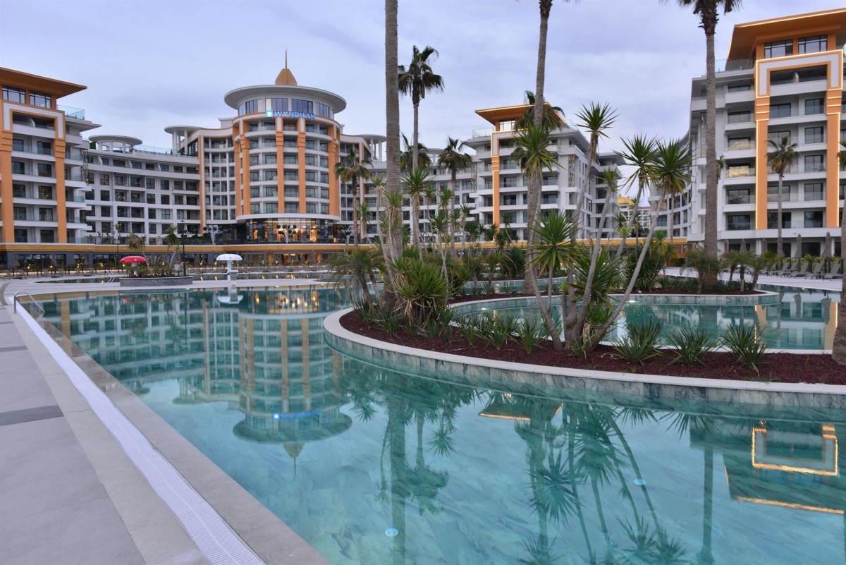 AZURA WORLD HOTEL