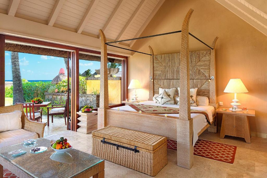 THE OBEROI BEACH RESORT