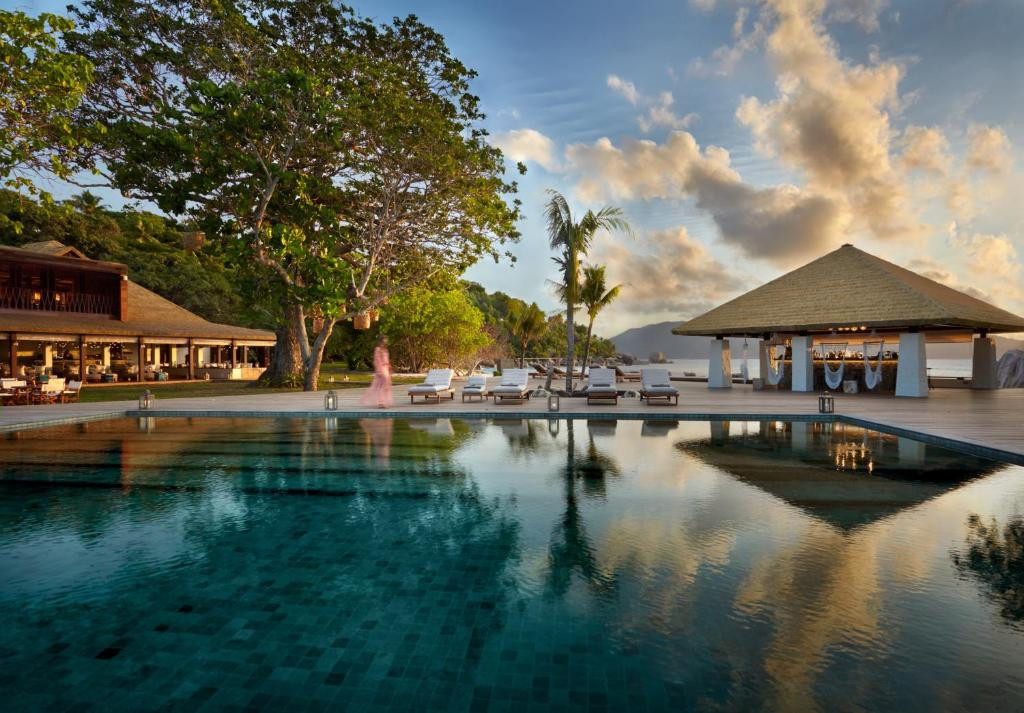 SIX SENSES ZIL PASYON