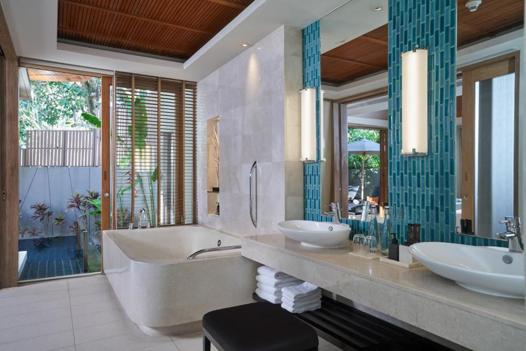 RENAISSANCE PHUKET RESORT & SPA