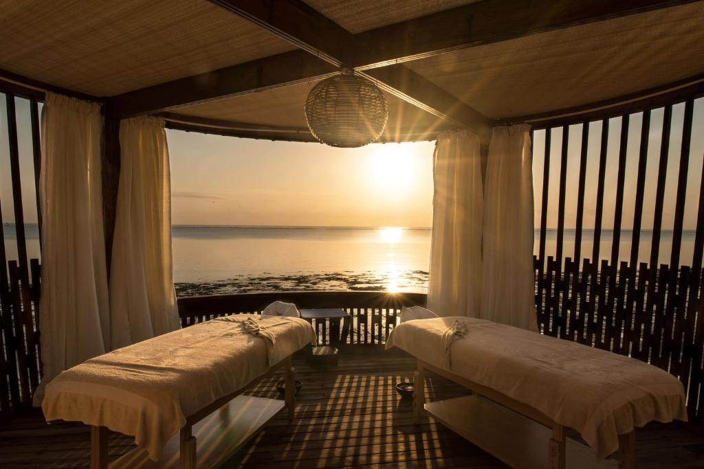 ESSQUE ZALU ZANZIBAR