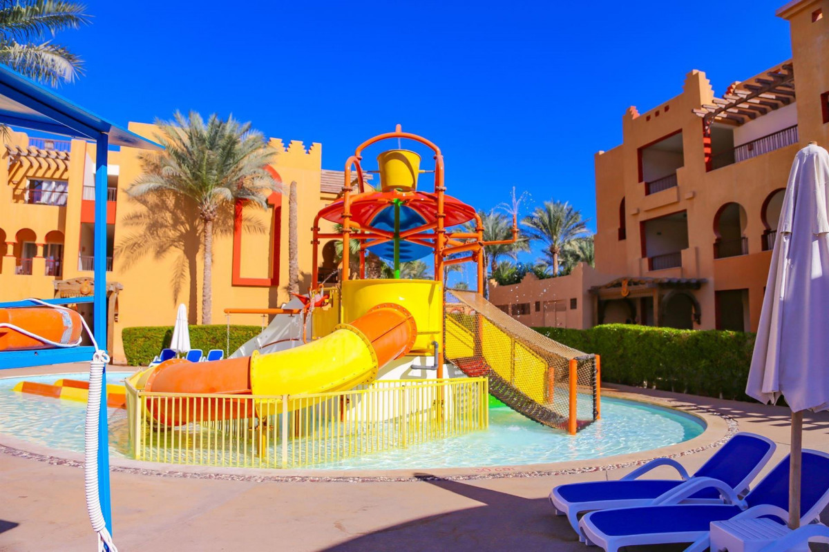 REHANA ROYAL BEACH RESORT AQUA PARK & SPA