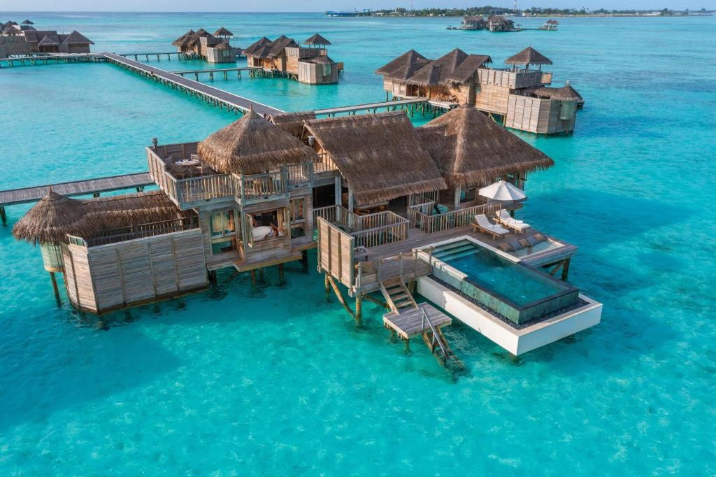 GILI LANKANFUSHI