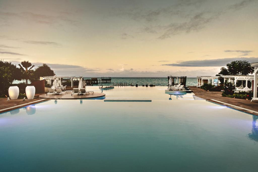 ESSQUE ZALU ZANZIBAR
