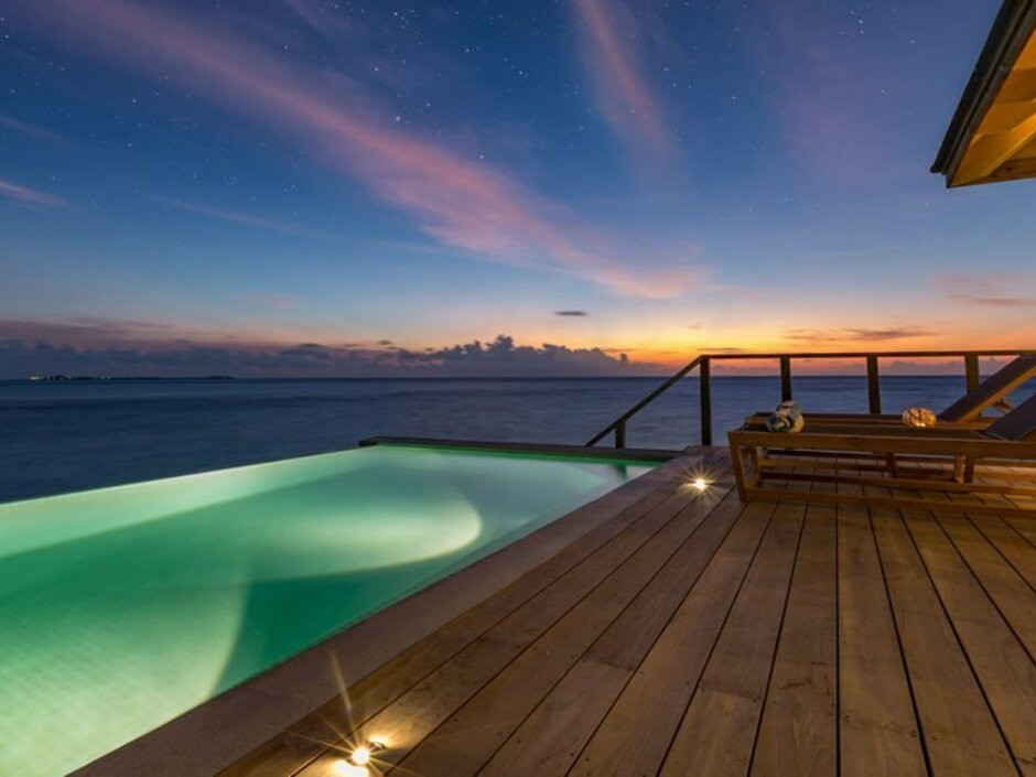HURAWALHI ISLAND RESORT