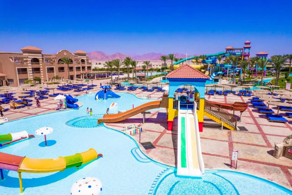 CHARMILLION CLUB AQUA PARK