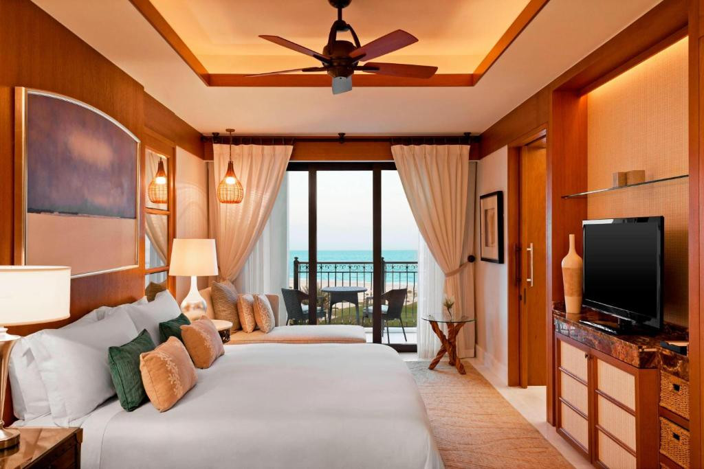 THE ST. REGIS SAADIYAT ISLAND RESORT