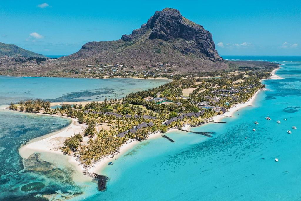 Paradis Beachcomber Golf Resort
