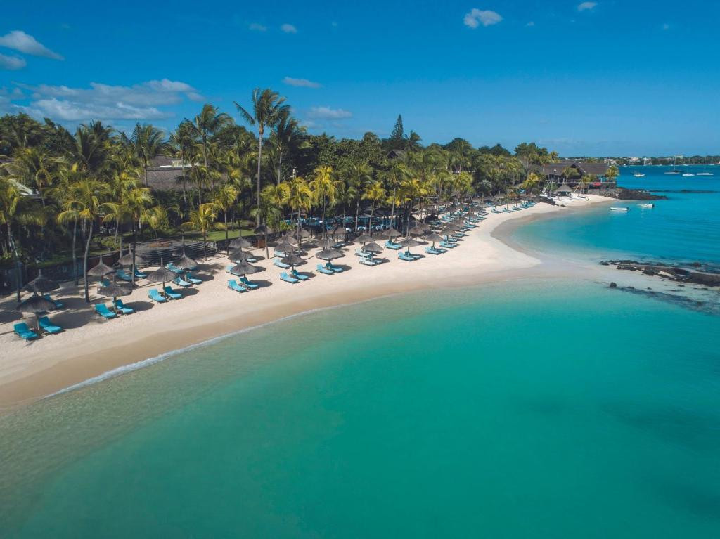ROYAL PALM BEACHCOMBER LUXURY
