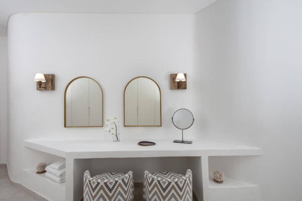 ANANTARA SANTORINI ABU DHABI RETREAT