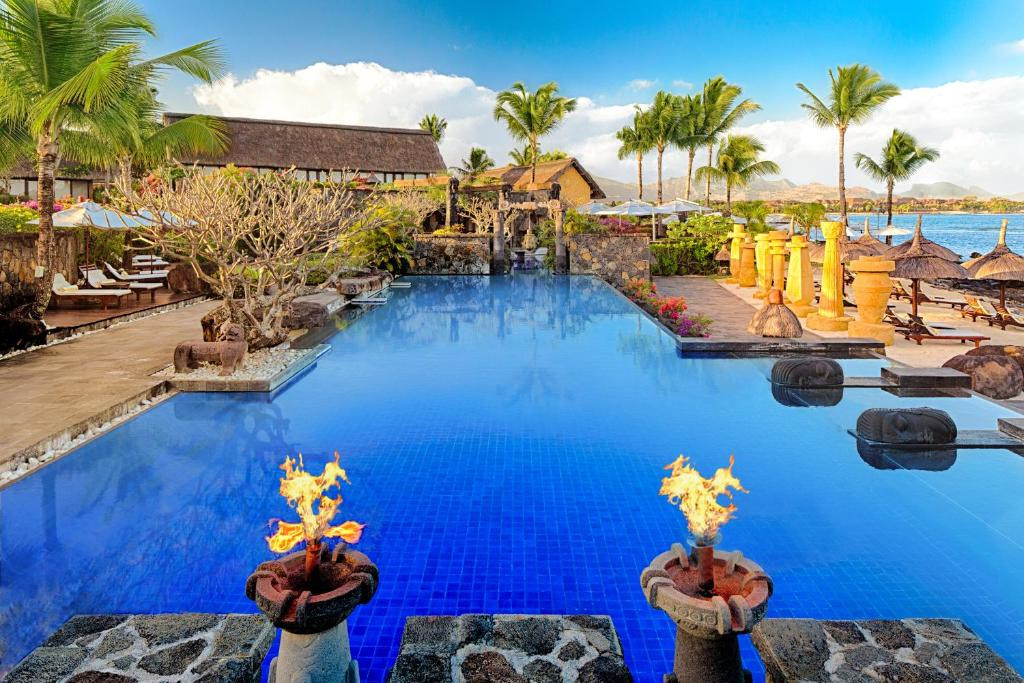 THE OBEROI BEACH RESORT