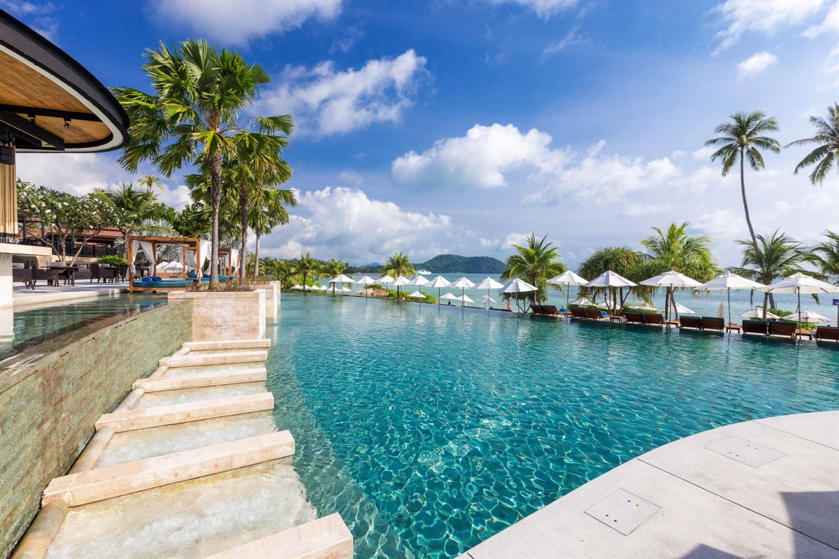 PULLMAN PHUKET PANWA BEACH RESORT