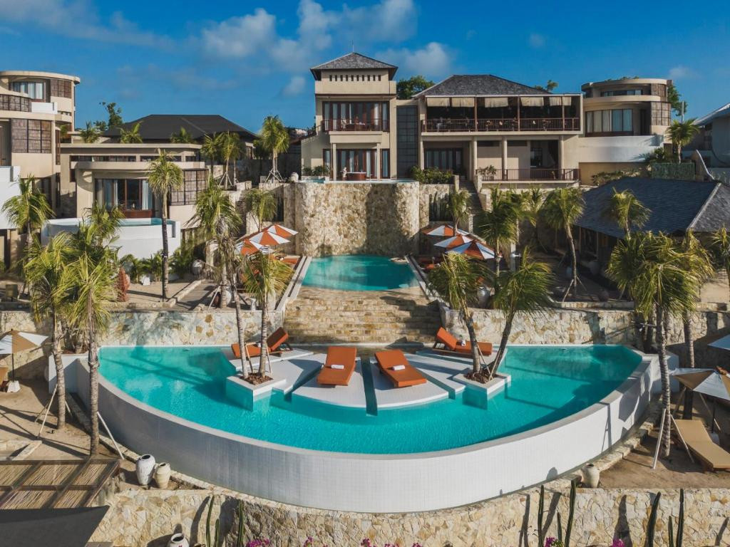 SEASCAPE LUXURY RESORT AND SPA IN ULUWATU